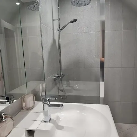 Apartamentai Per 2 Aukstus Prie Juros Klaipedoje Apartment Klaipeda