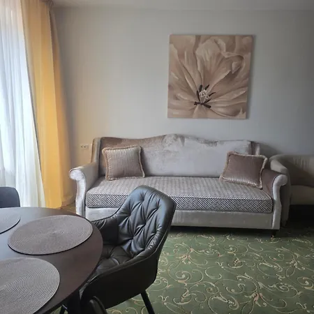 Apartamentai Per 2 Aukstus Prie Juros Klaipedoje Apartment Klaipeda